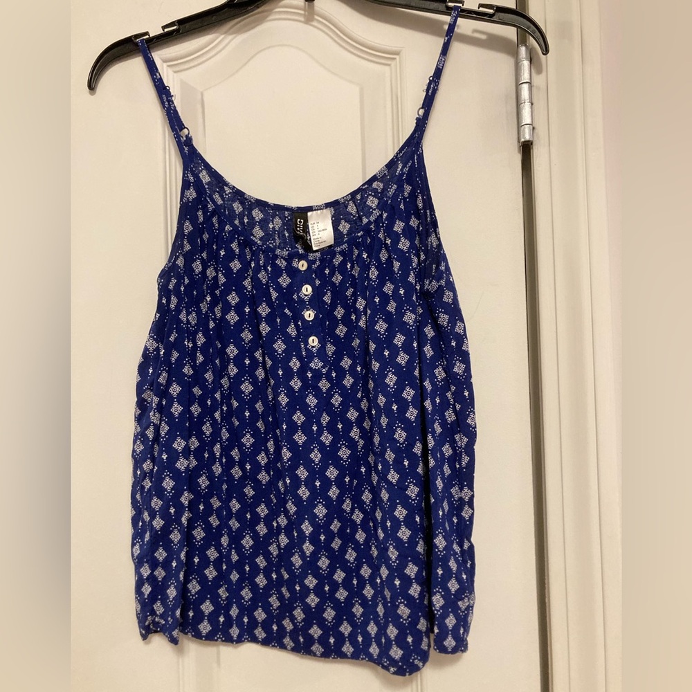 Divided Blue and White Patterned Tank Top